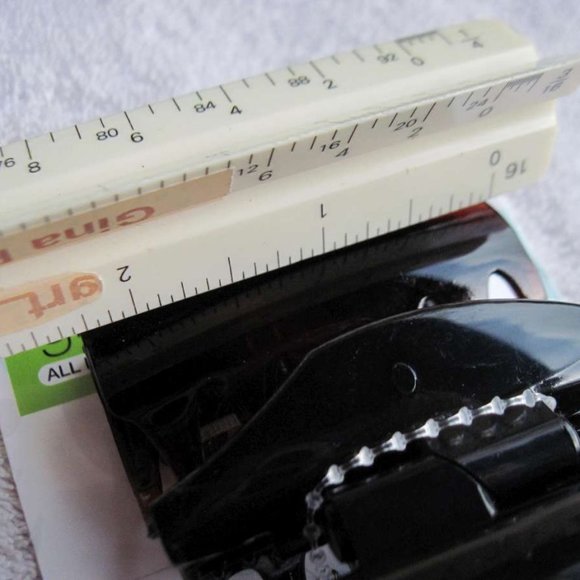 2 Scunci No Slip Grip Magic Hinge Jaw Hair Clips Brown Black Plastic Claw Stay - Picture 4 of 9